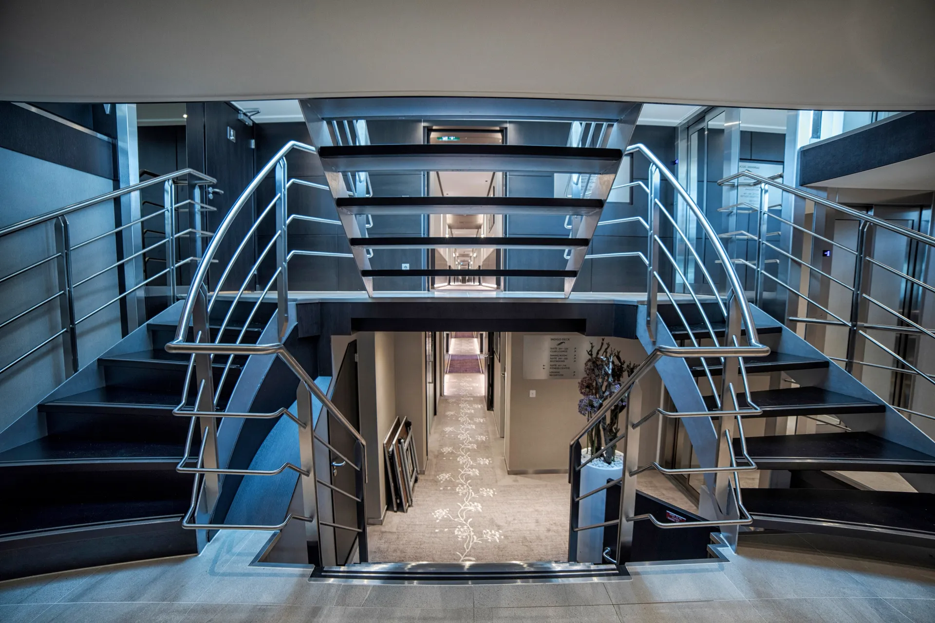 接待處與中庭 3