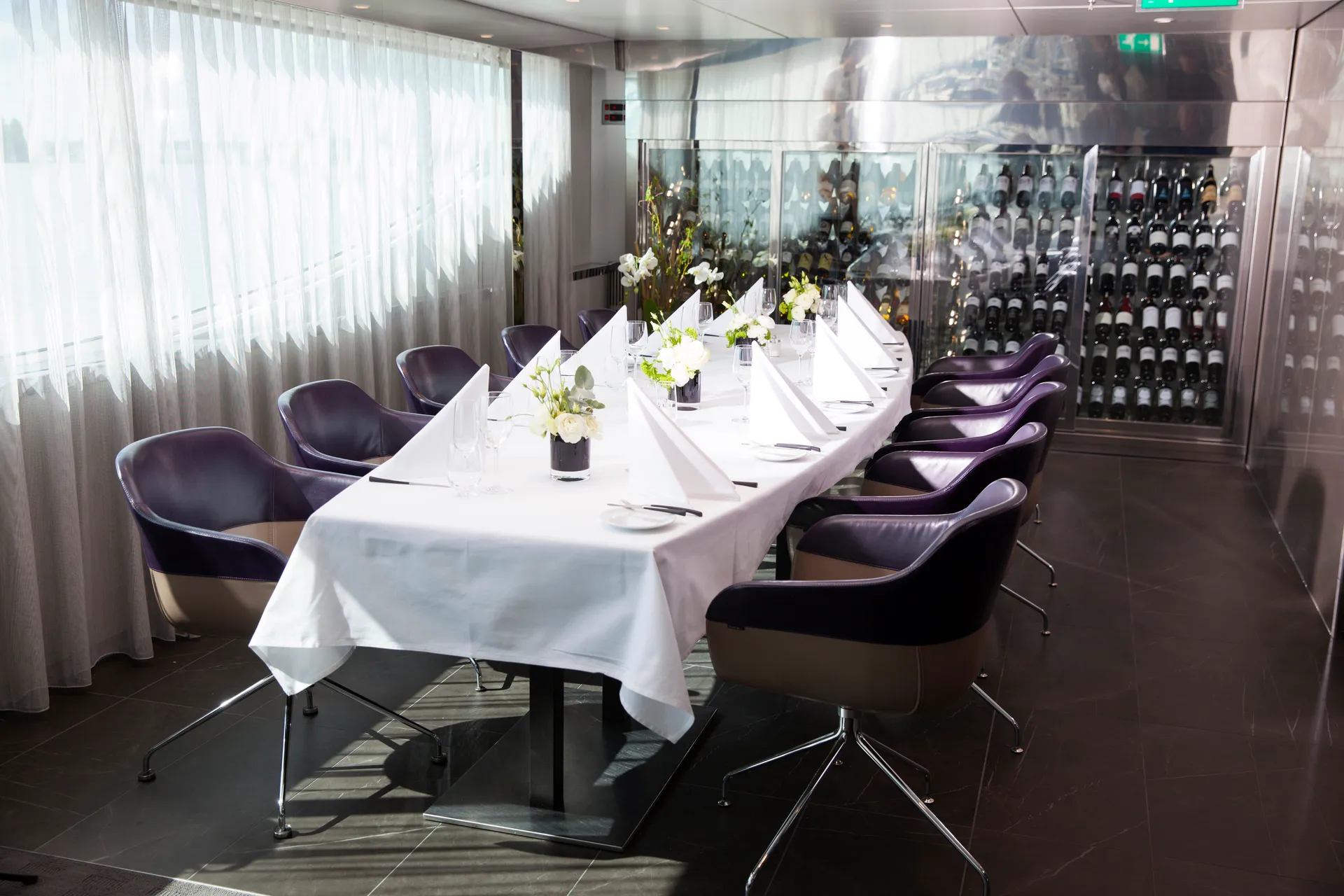 Table La Rive 河畔餐桌 2