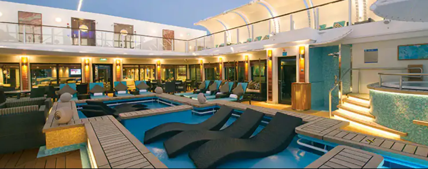 諾唯真暢意號 11