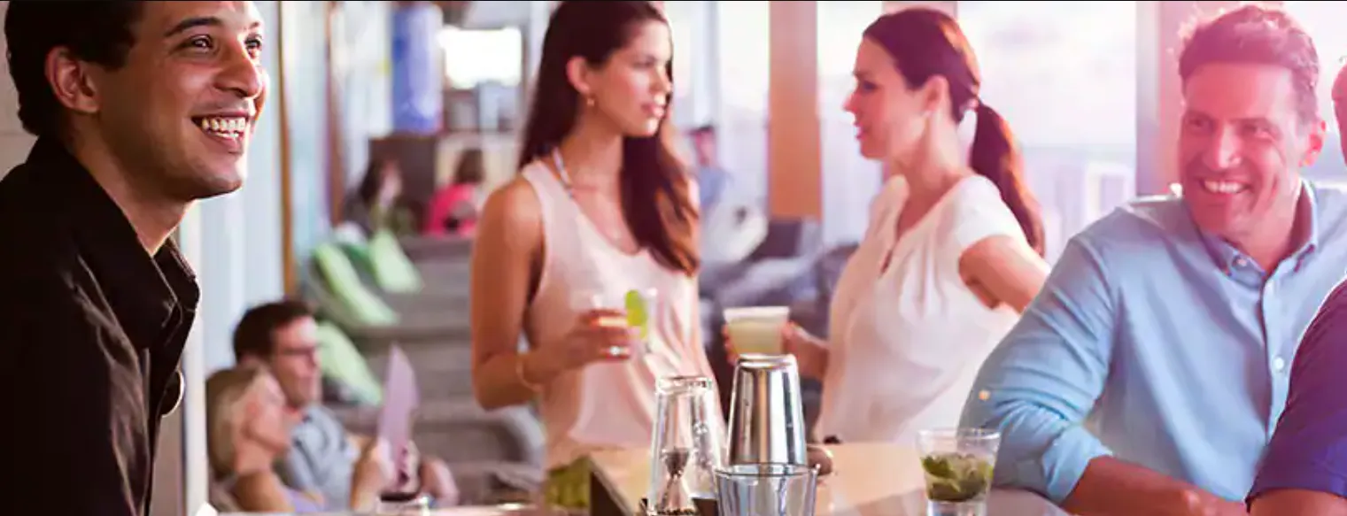 諾唯真暢意號 16