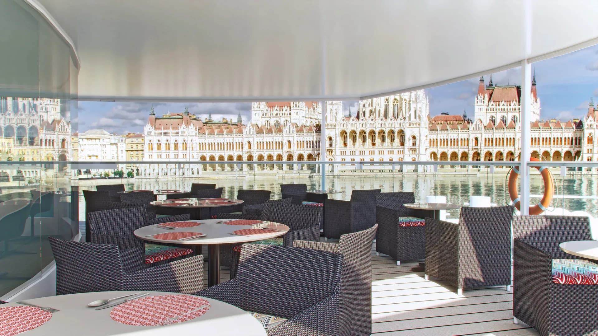 全景酒廊與酒吧 1