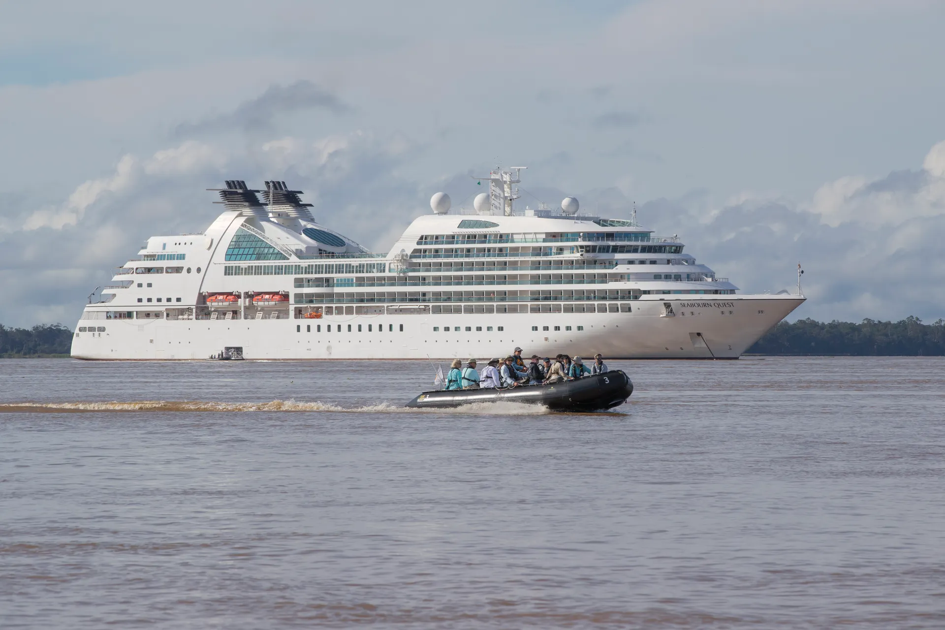 Ventures By Seabourn® 海上探險 9