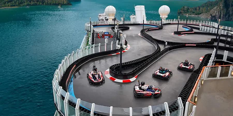 諾唯真喜悅號 11