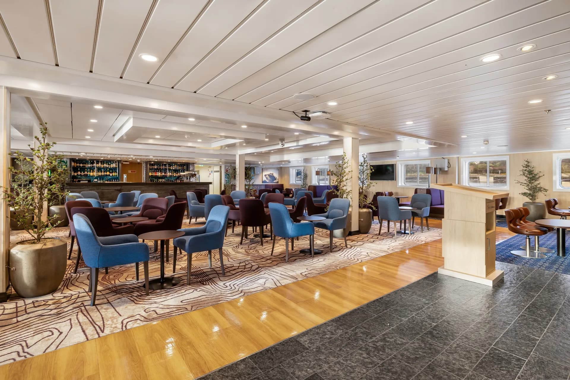 探險家酒廊與酒吧 6