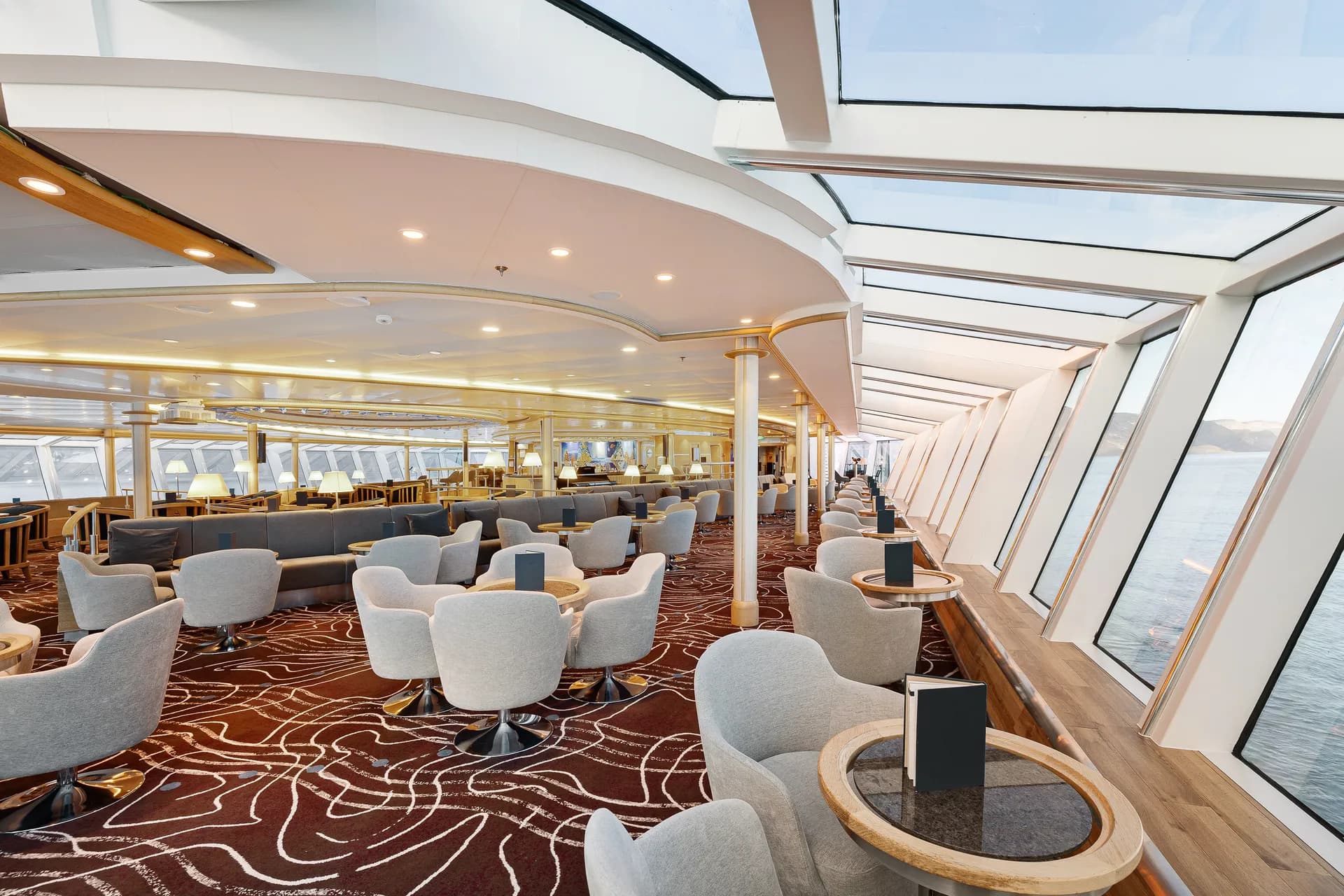 探險家酒廊與酒吧 9