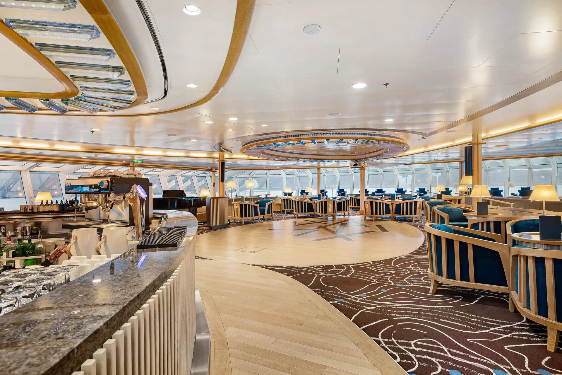 探險家酒廊與酒吧 3