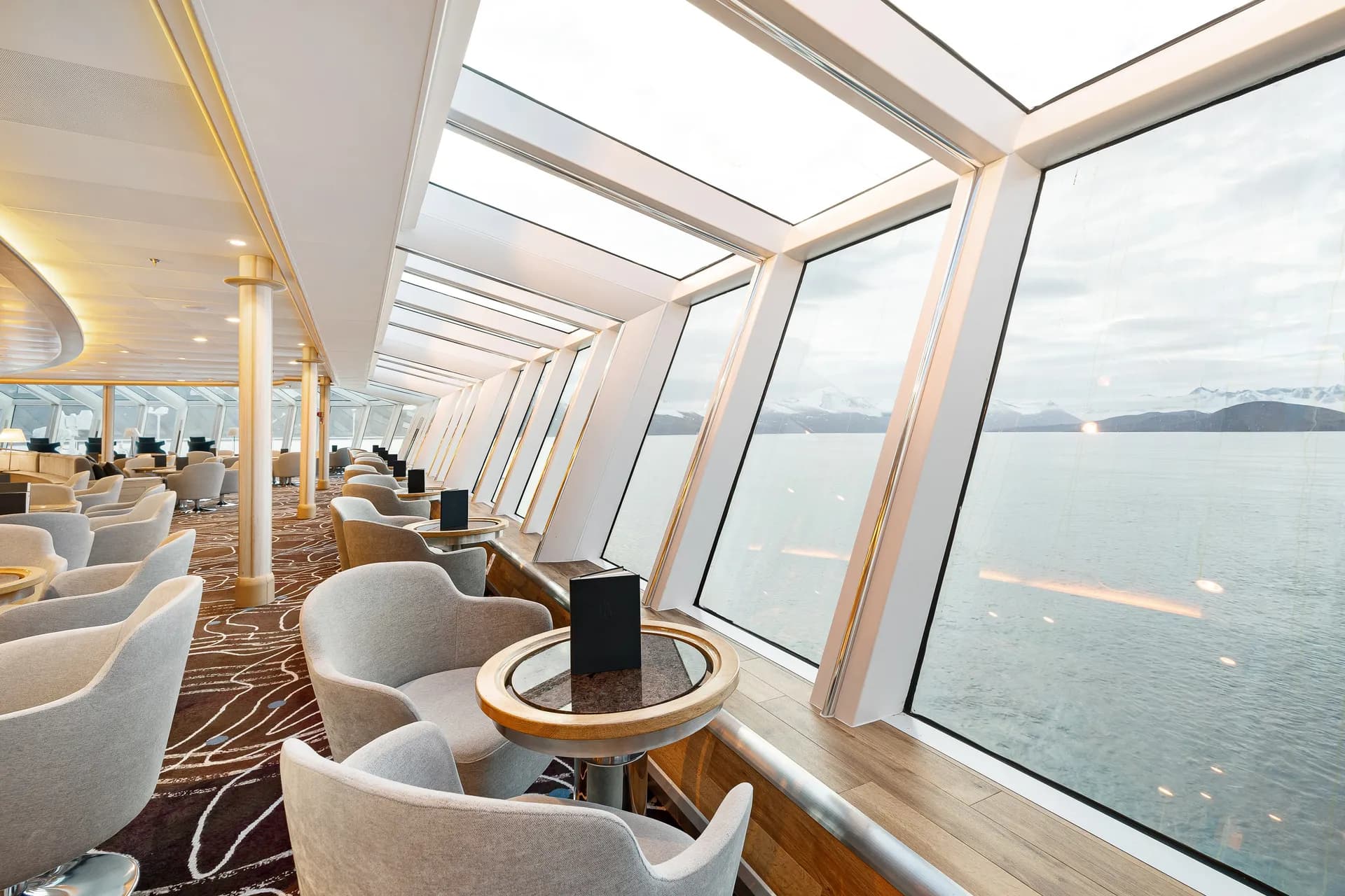 探險家酒廊與酒吧 4