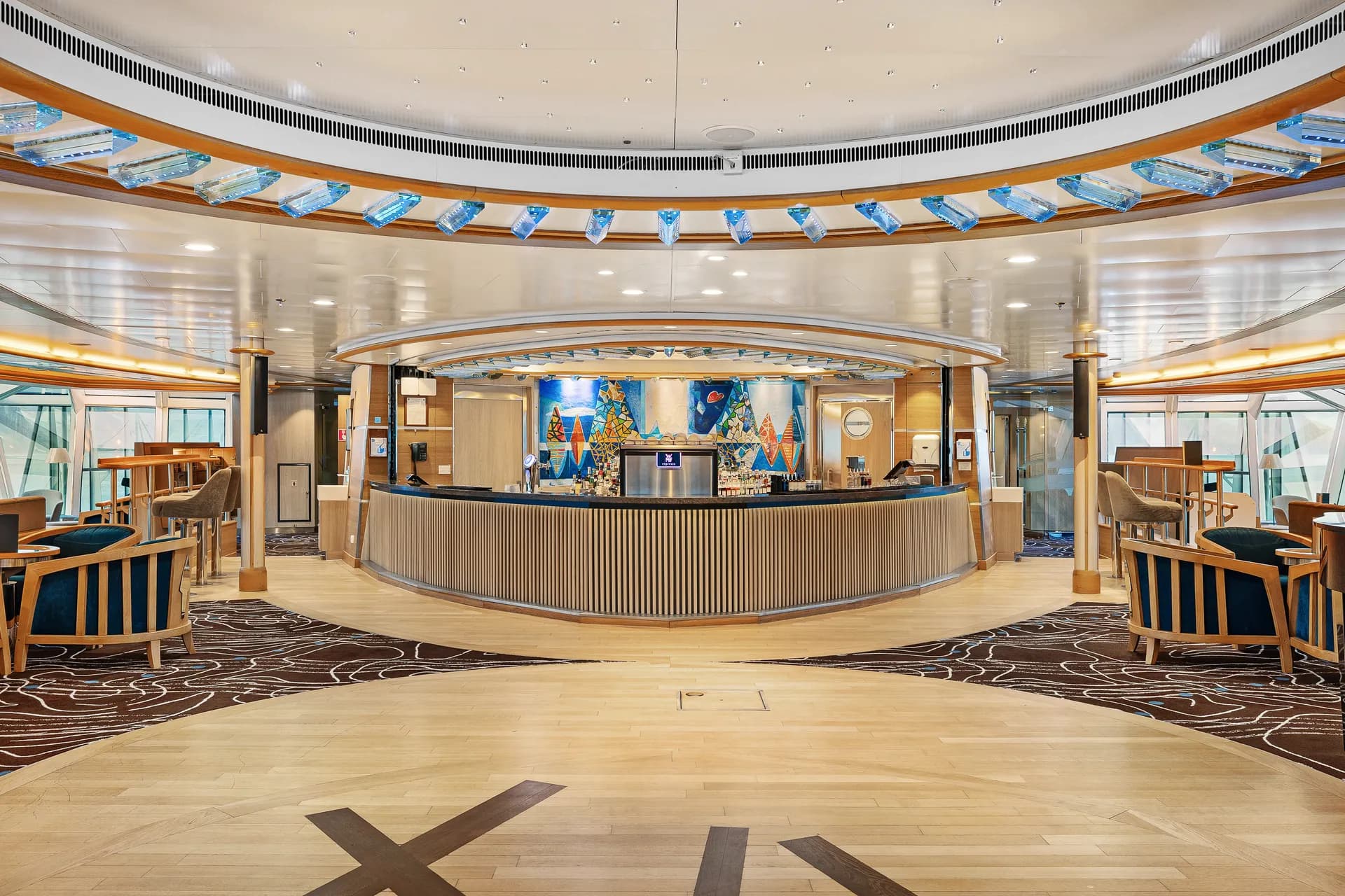 探險家酒廊與酒吧 1