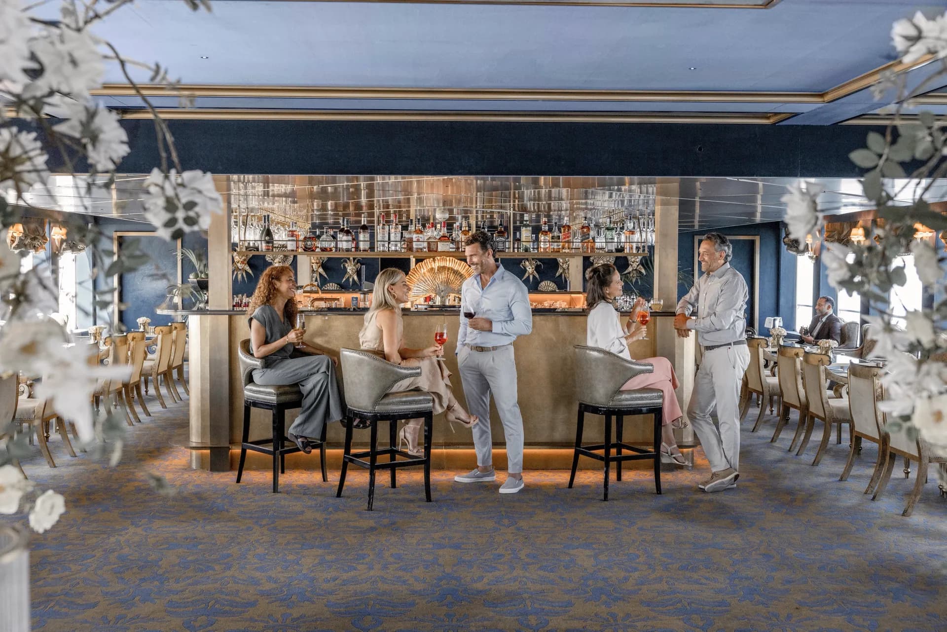 Hari's Bar & Lounge 哈里酒吧與休息室 1