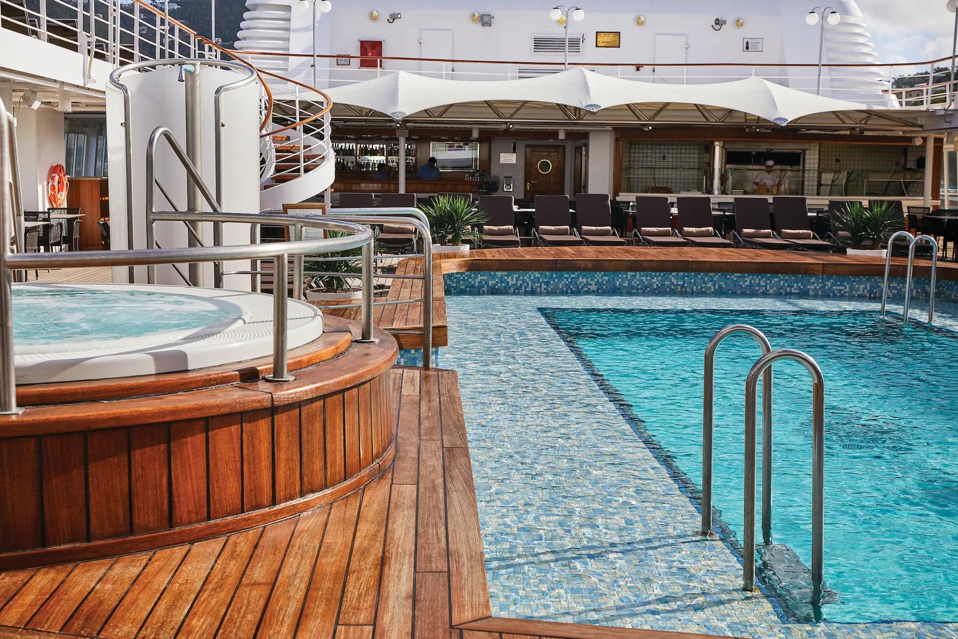 泳池甲板 3