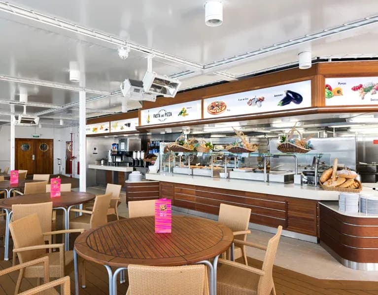 地中海歌劇號 17