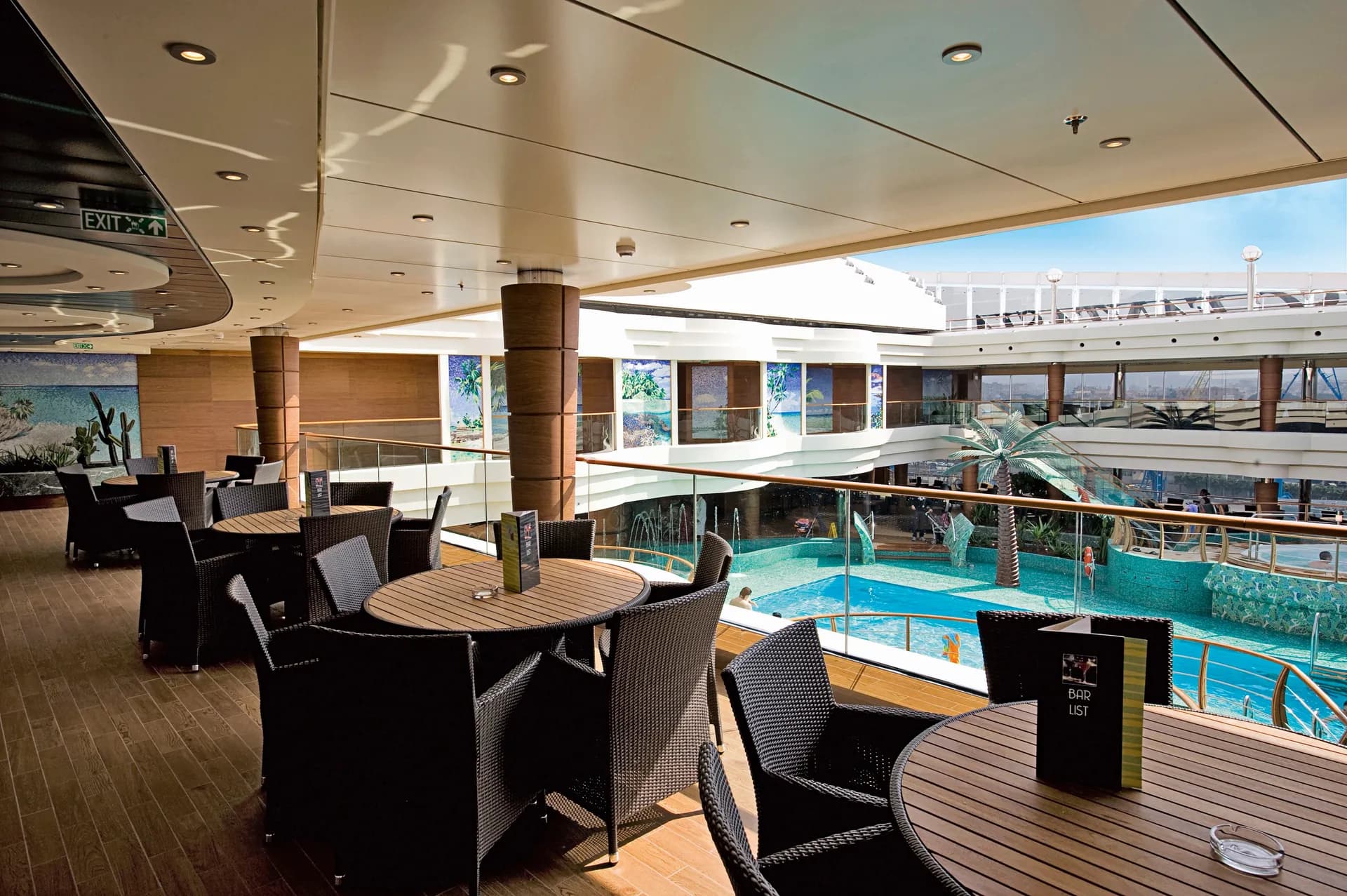 The Pool Bar 池畔酒吧 3