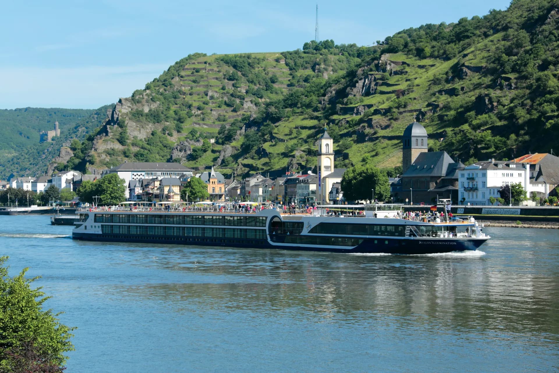 亞法隆光輝號 — 艾凡隆河輪