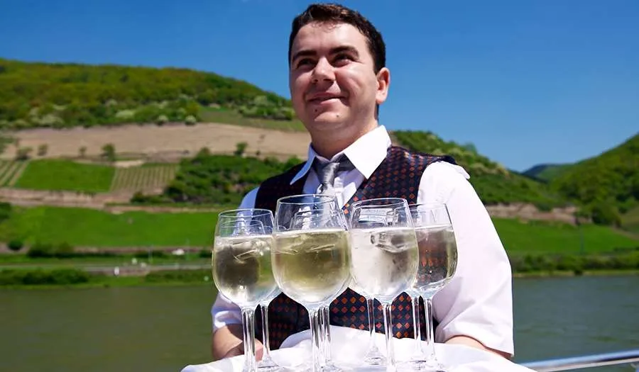 亞法隆光輝號 4