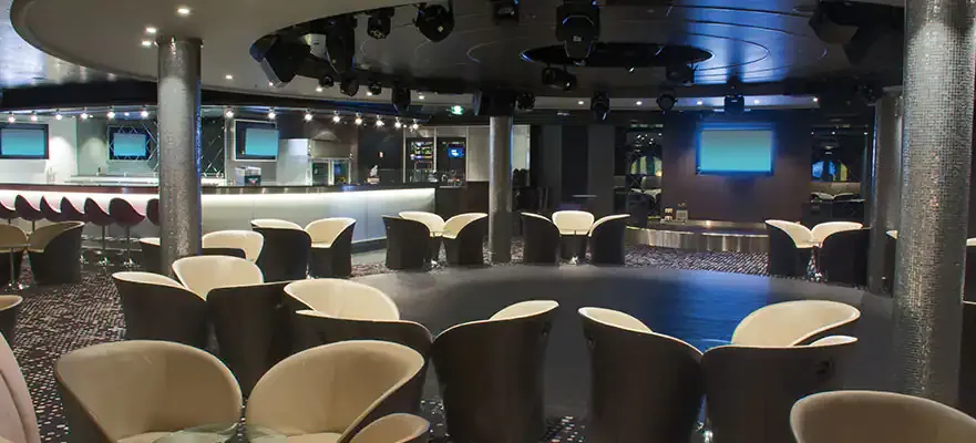 諾唯真寶石號 10