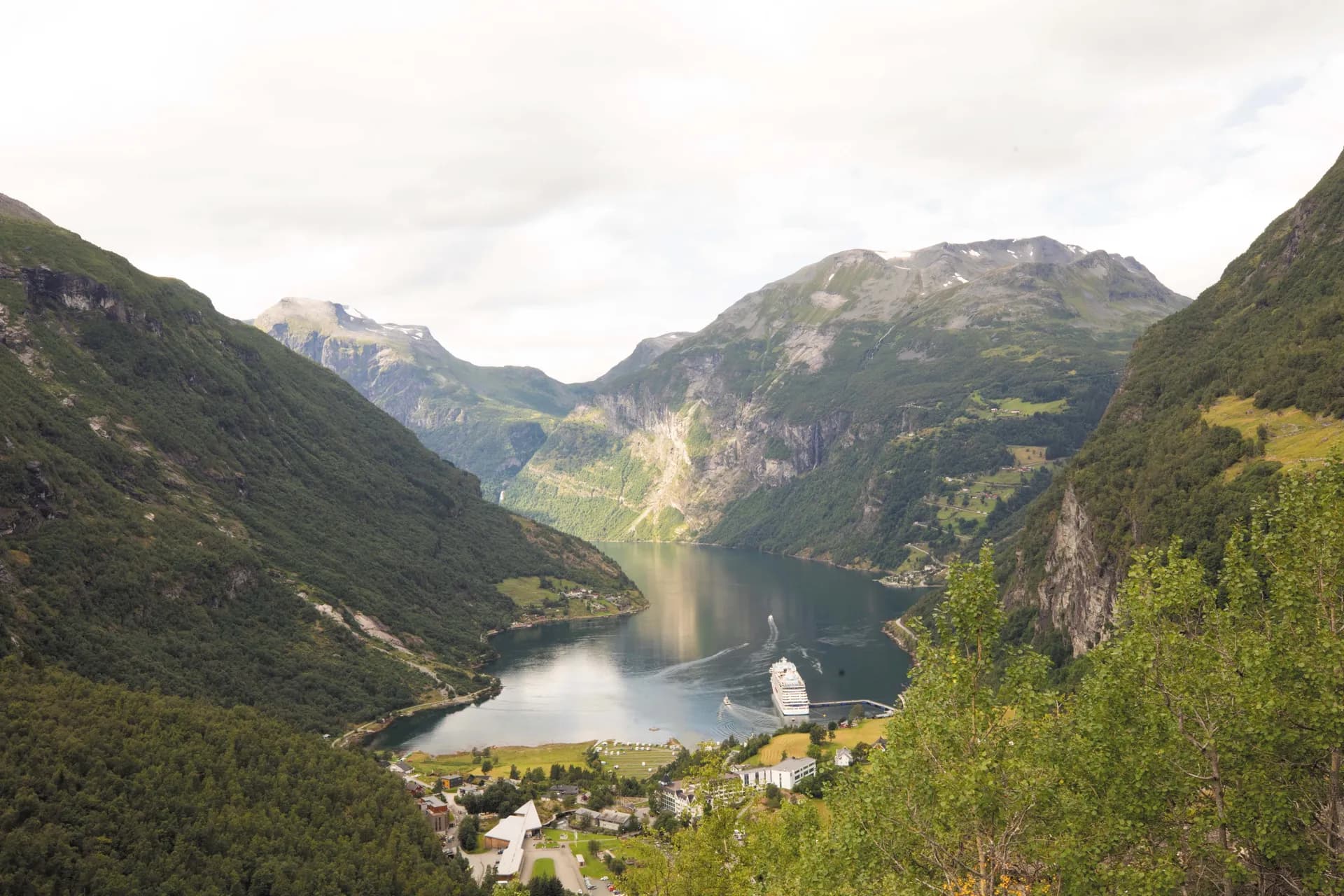 Serene Spa & Wellness™ Tours