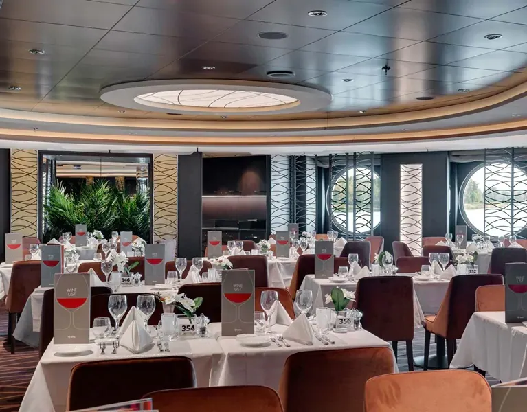 地中海海平線號 8