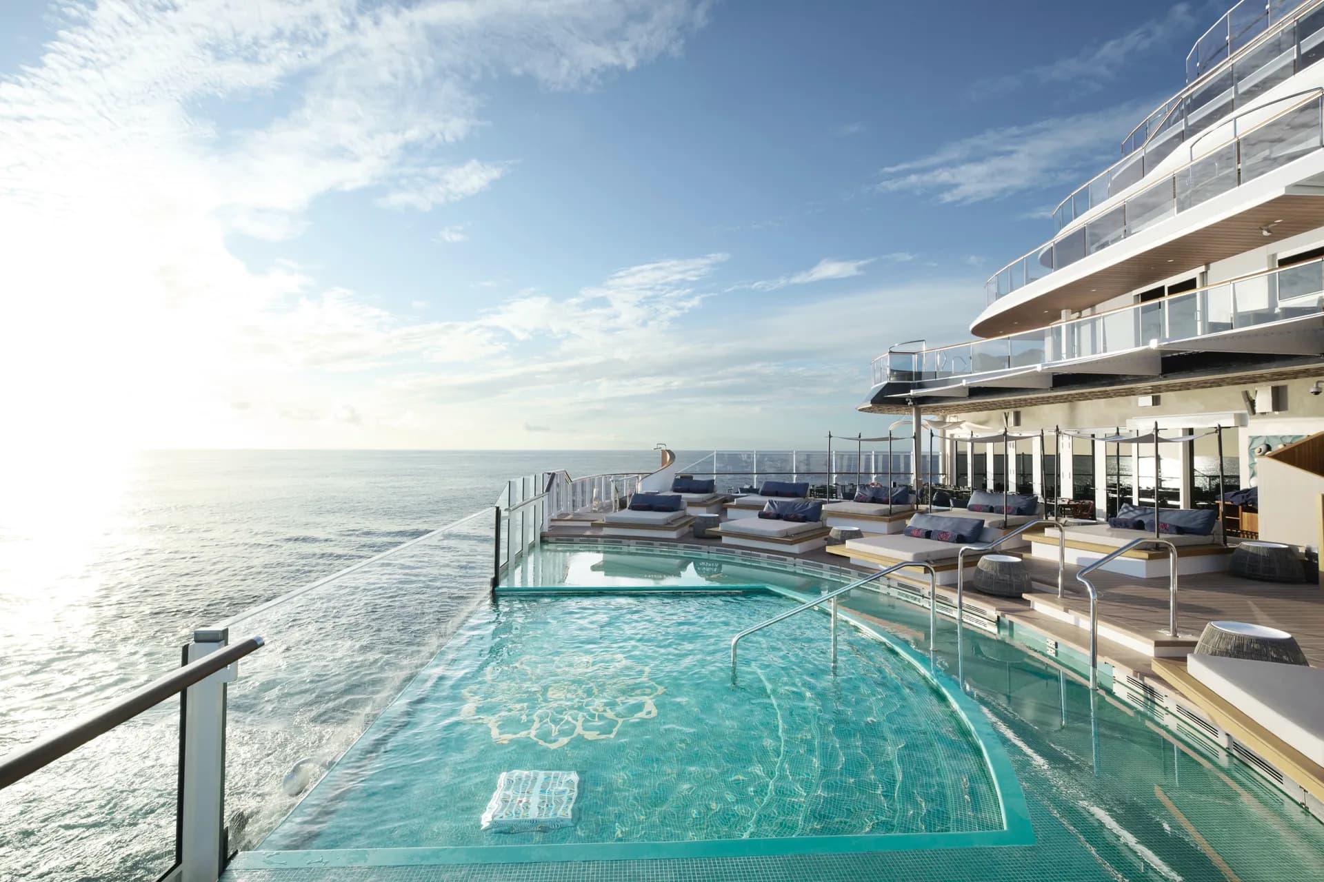 Astern Pool & Bar 船尾泳池酒吧 10