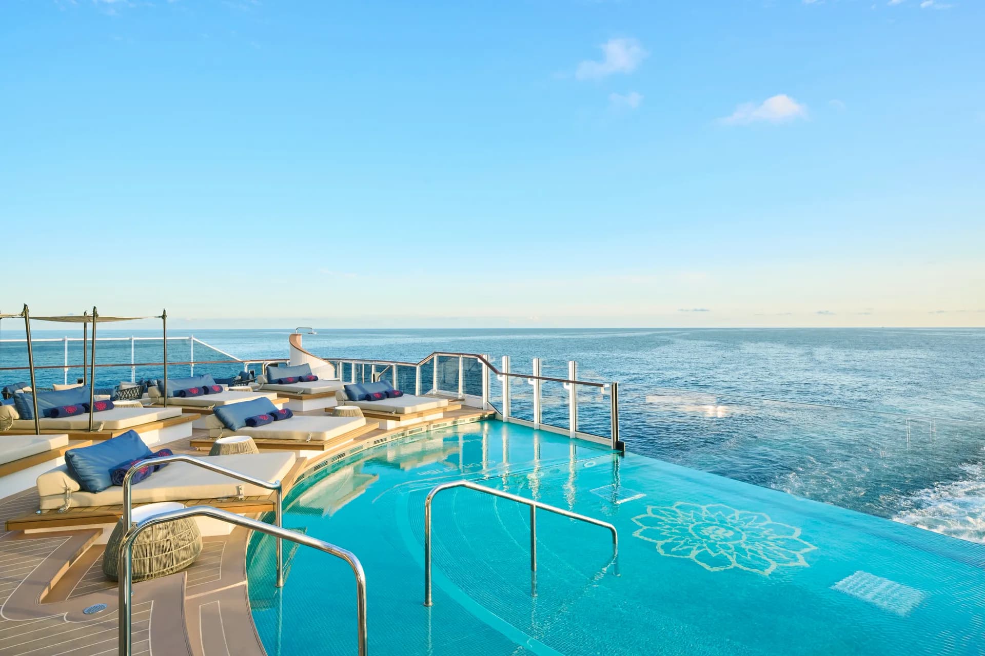 Astern Pool & Bar 船尾泳池酒吧 5