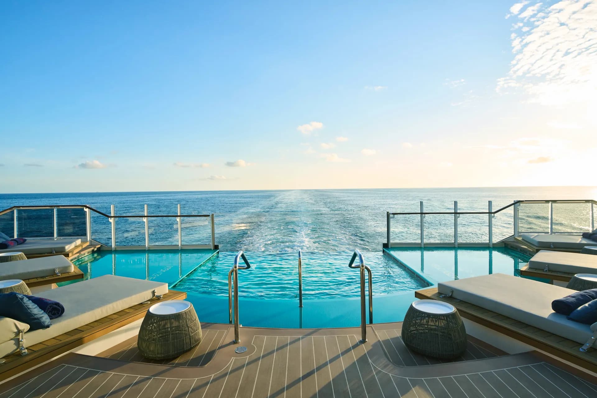 Astern Pool & Bar 船尾泳池酒吧 3