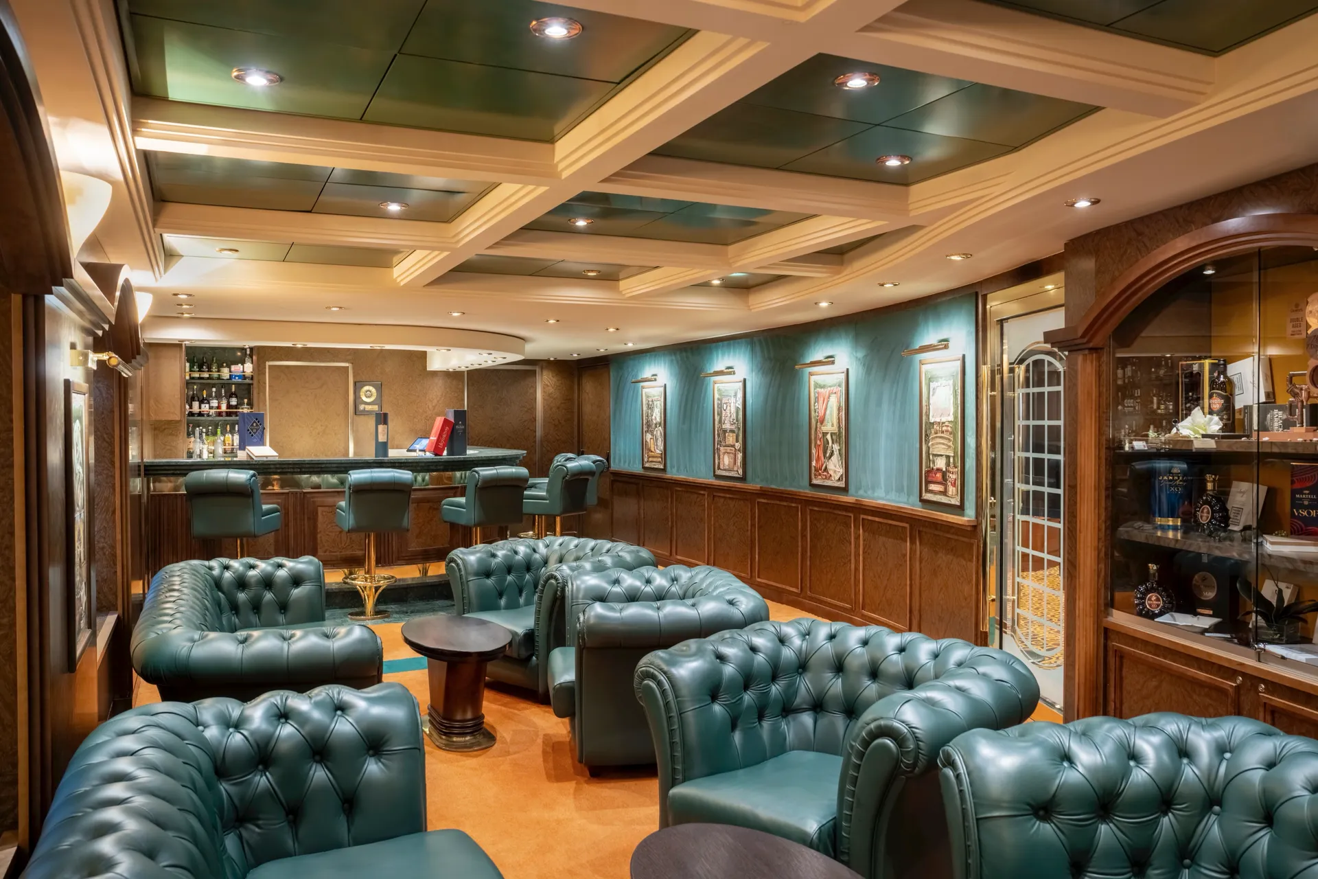 The Hitchcock 雪茄酒廊 2