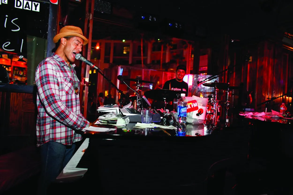 Howl At The Moon 酒吧 1