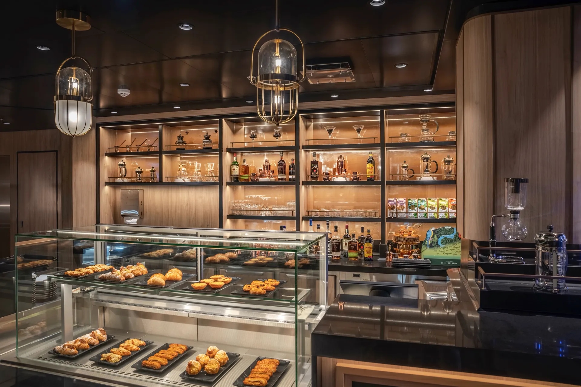 Coffee Emporium 咖啡專賣店 1