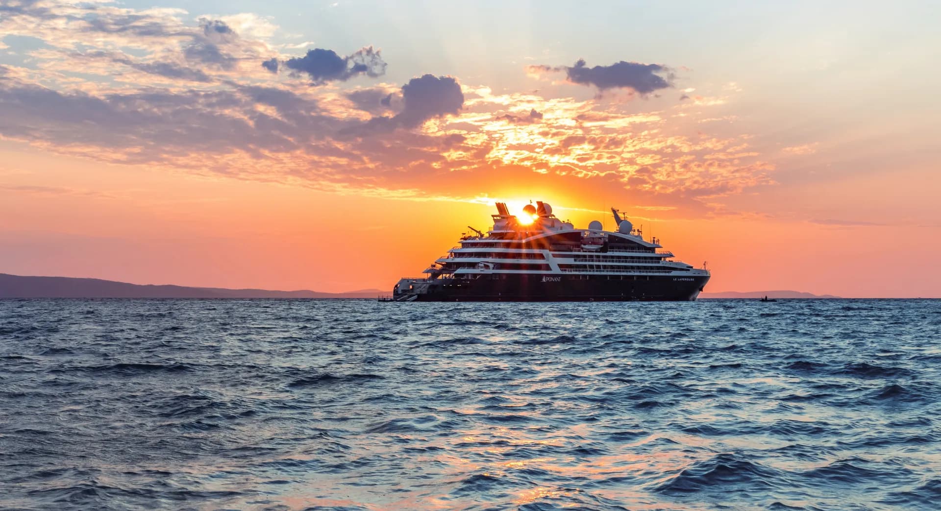 拉普洛斯號 — 龐洛郵輪