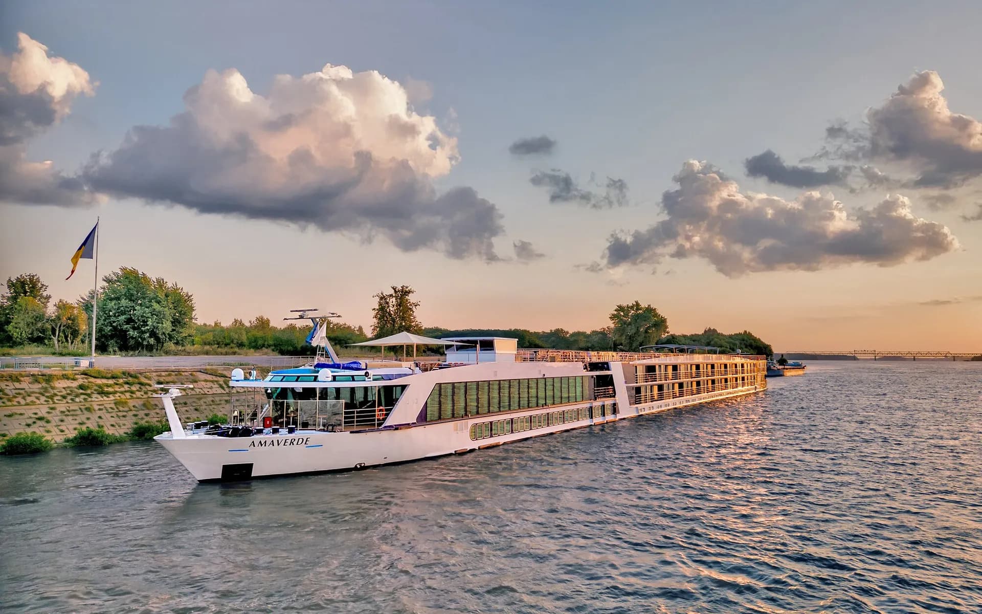 阿瑪翠綠號 — 阿瑪河輪