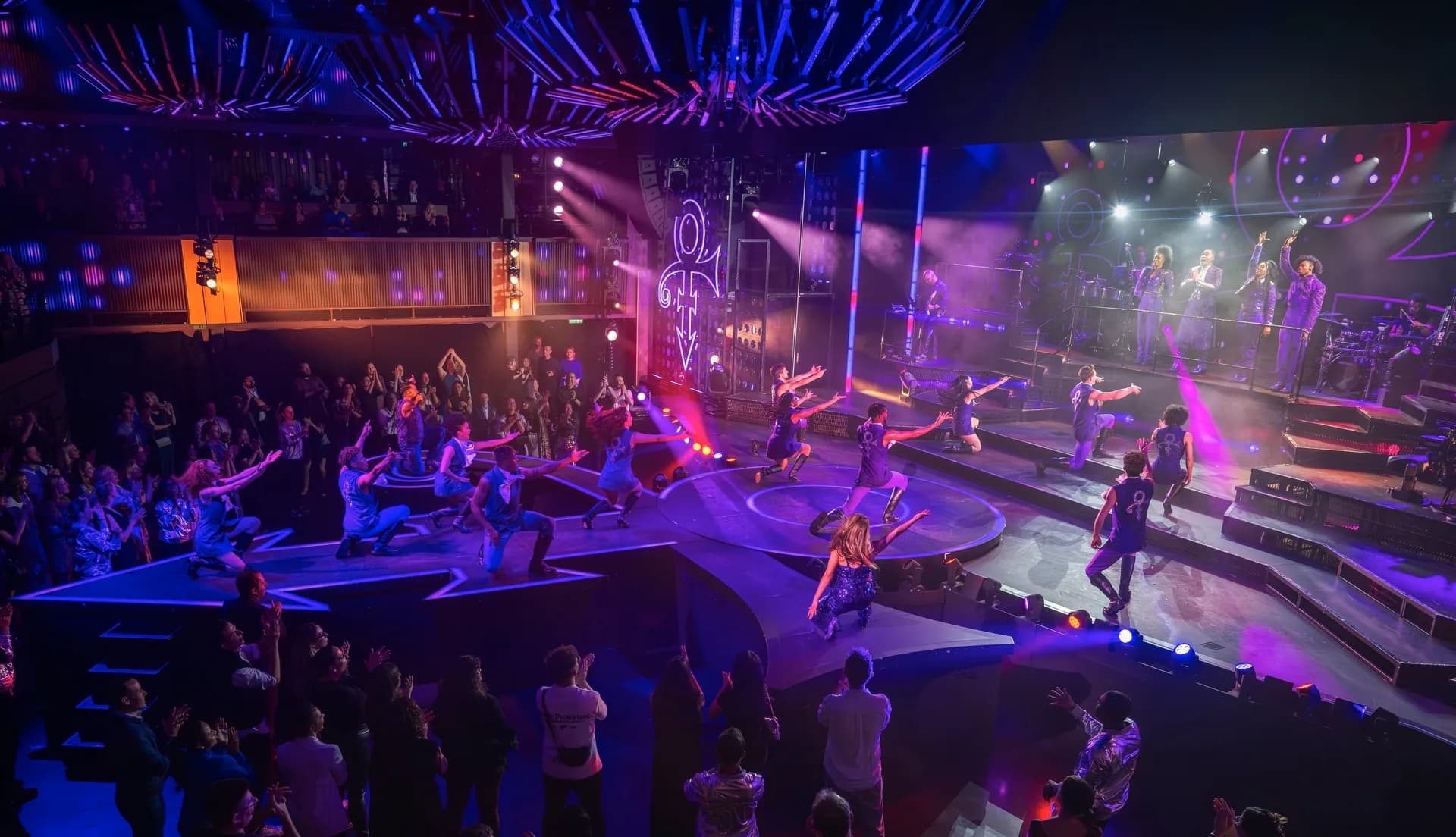 Aqua 劇院與俱樂部 3