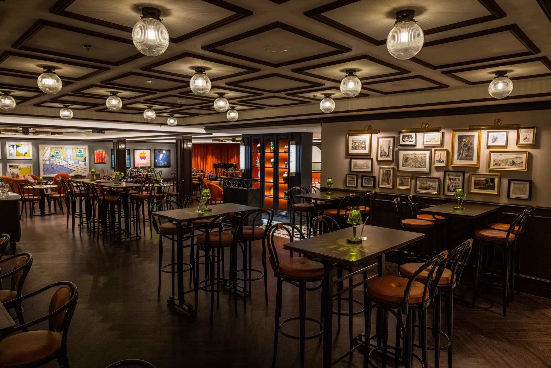 L'Atelier Bar & Art 藝術酒吧 5