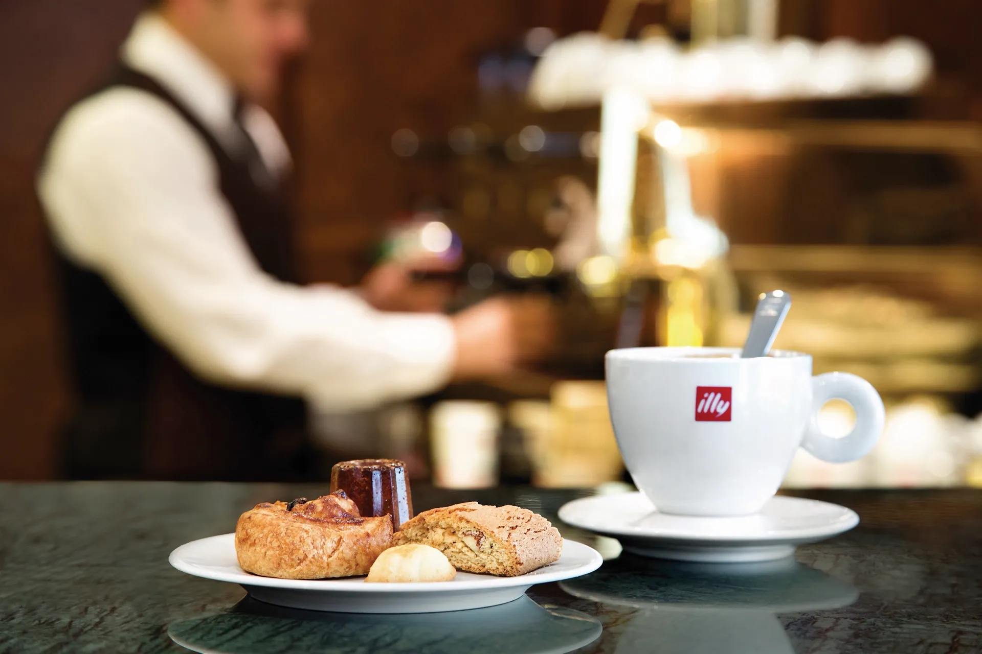 The Grand Bar 大酒吧 4