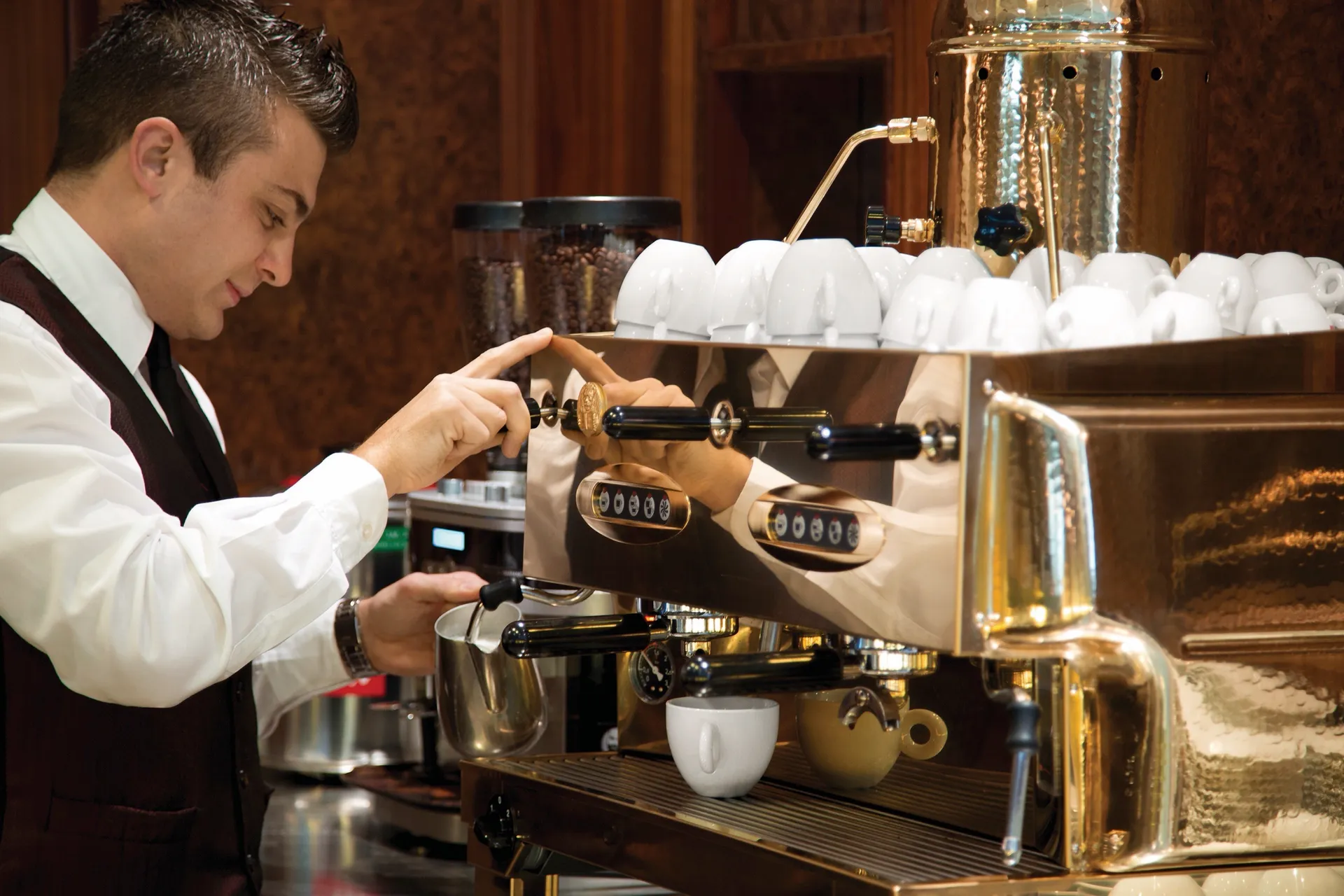 The Grand Bar 大酒吧 2