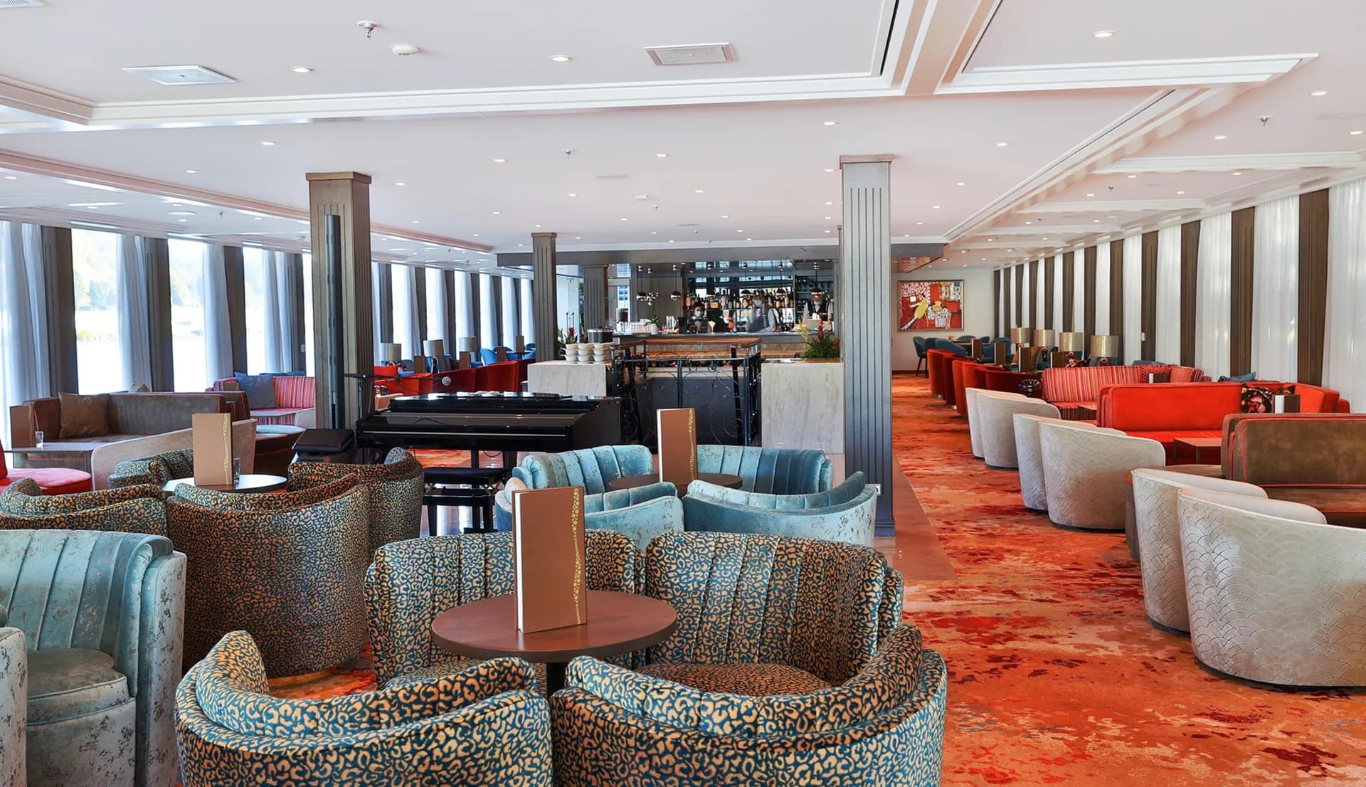 主酒廊與酒吧 2