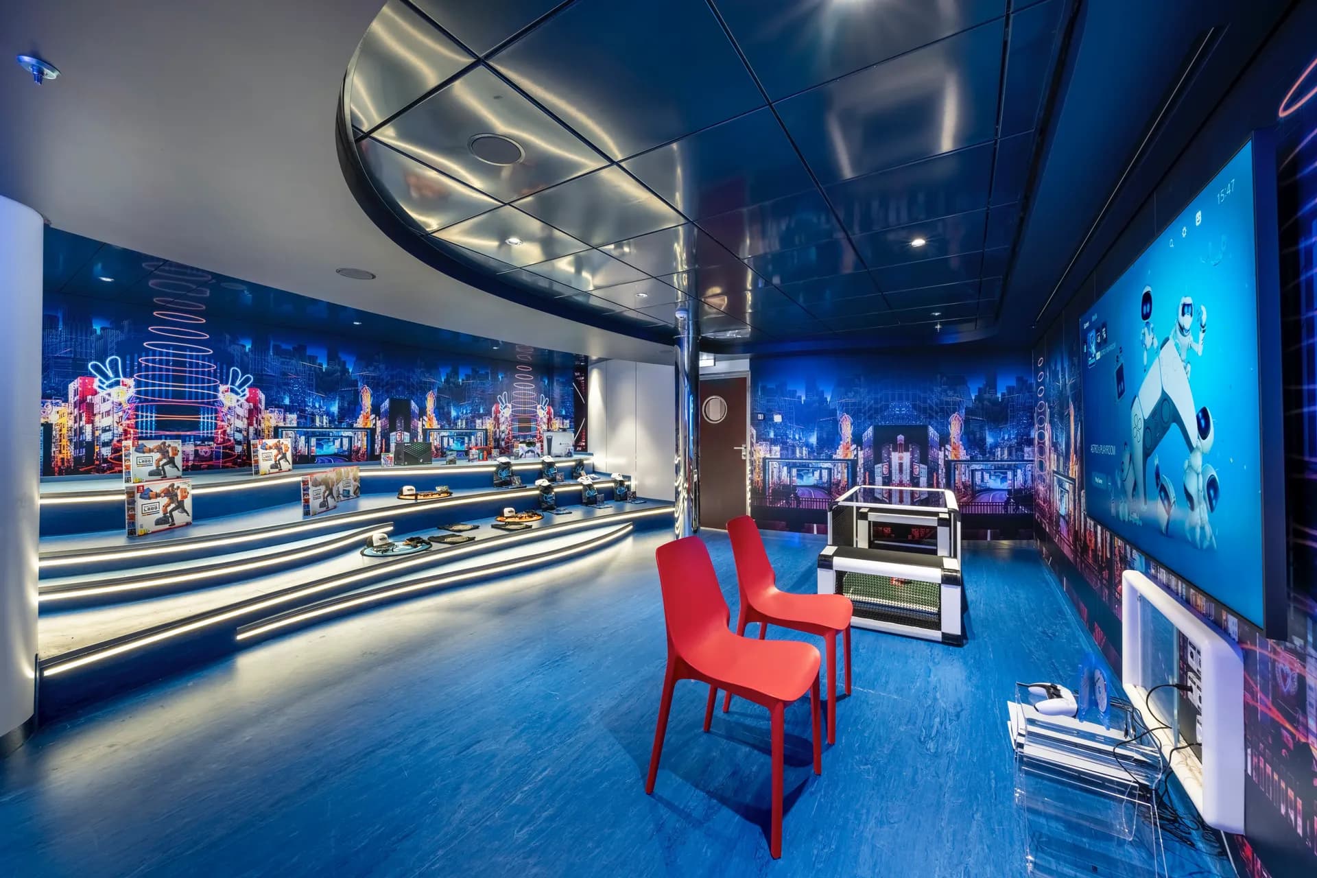 青少年俱樂部（15-17 歲） 2