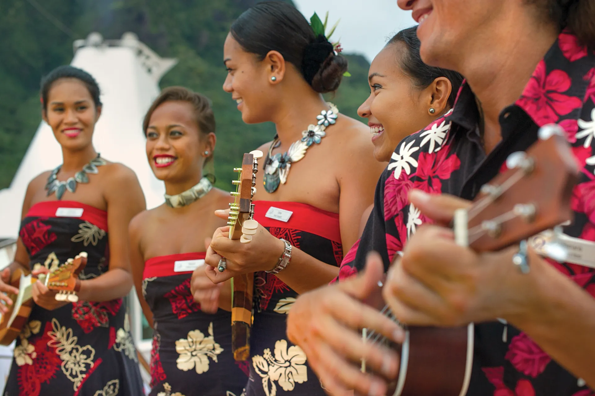 Les Gauguins & Les Gauguines 蓋根與蓋根夫人 4