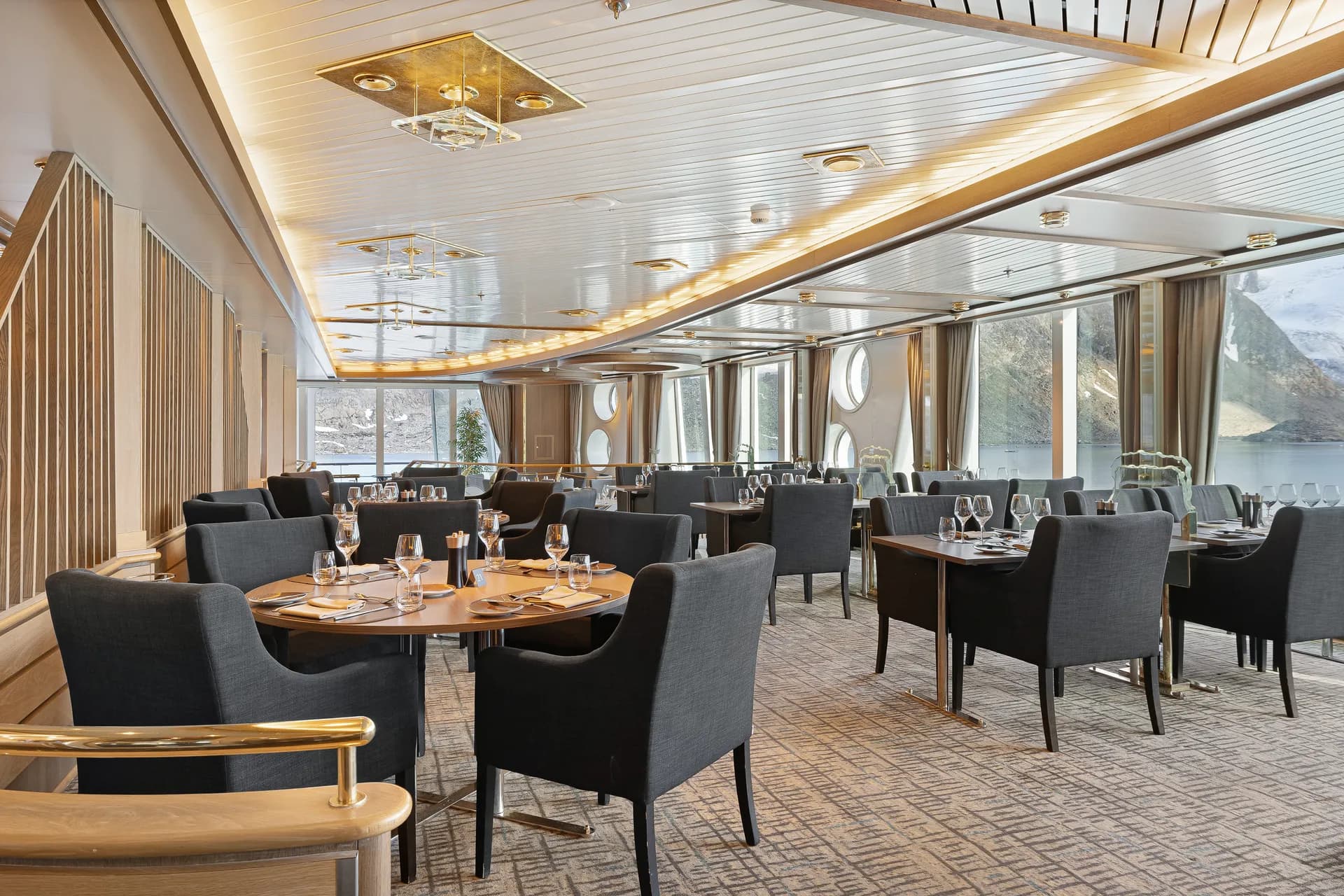 Lindstrøm 林德斯特羅姆 3