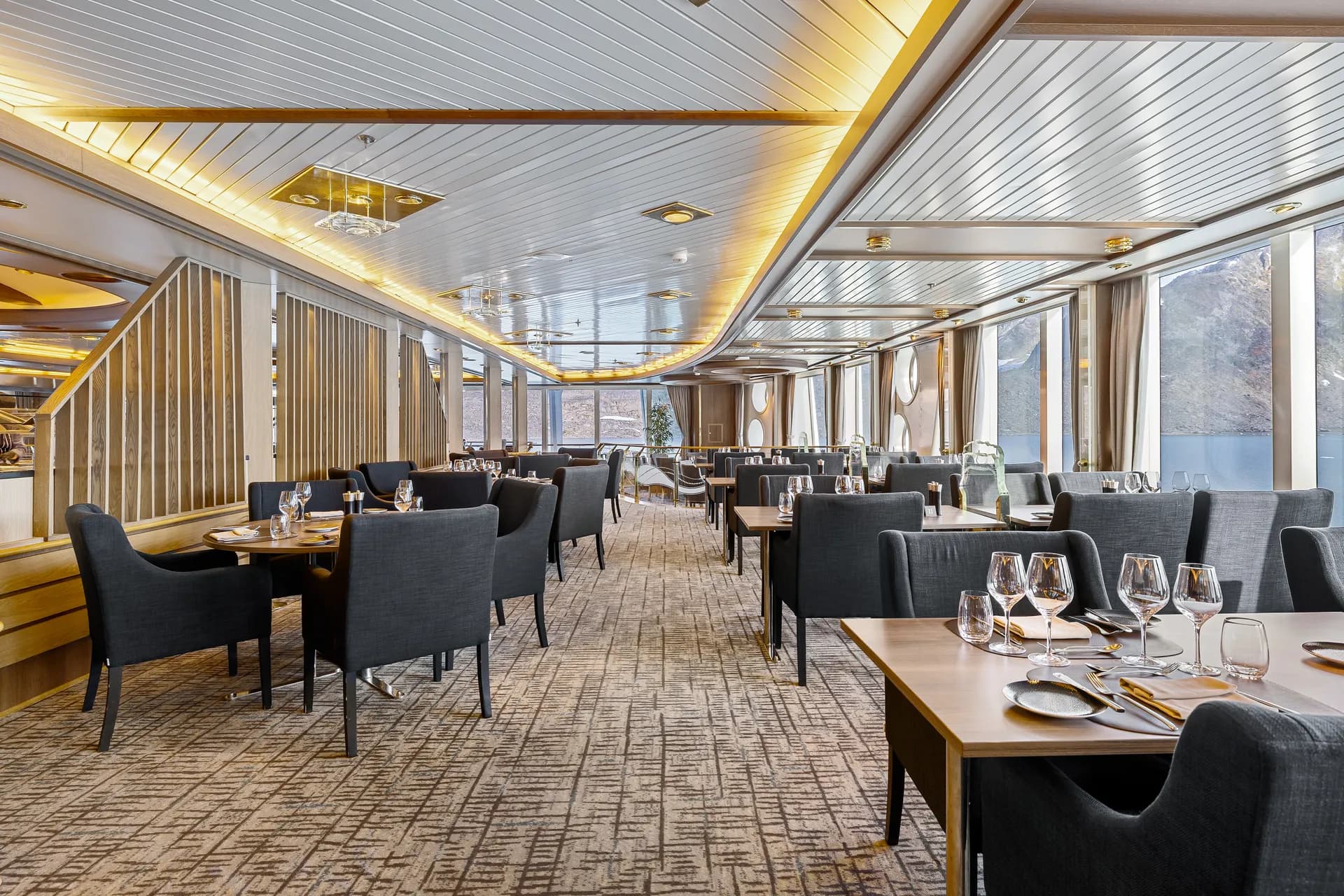 Lindstrøm 林德斯特羅姆 2