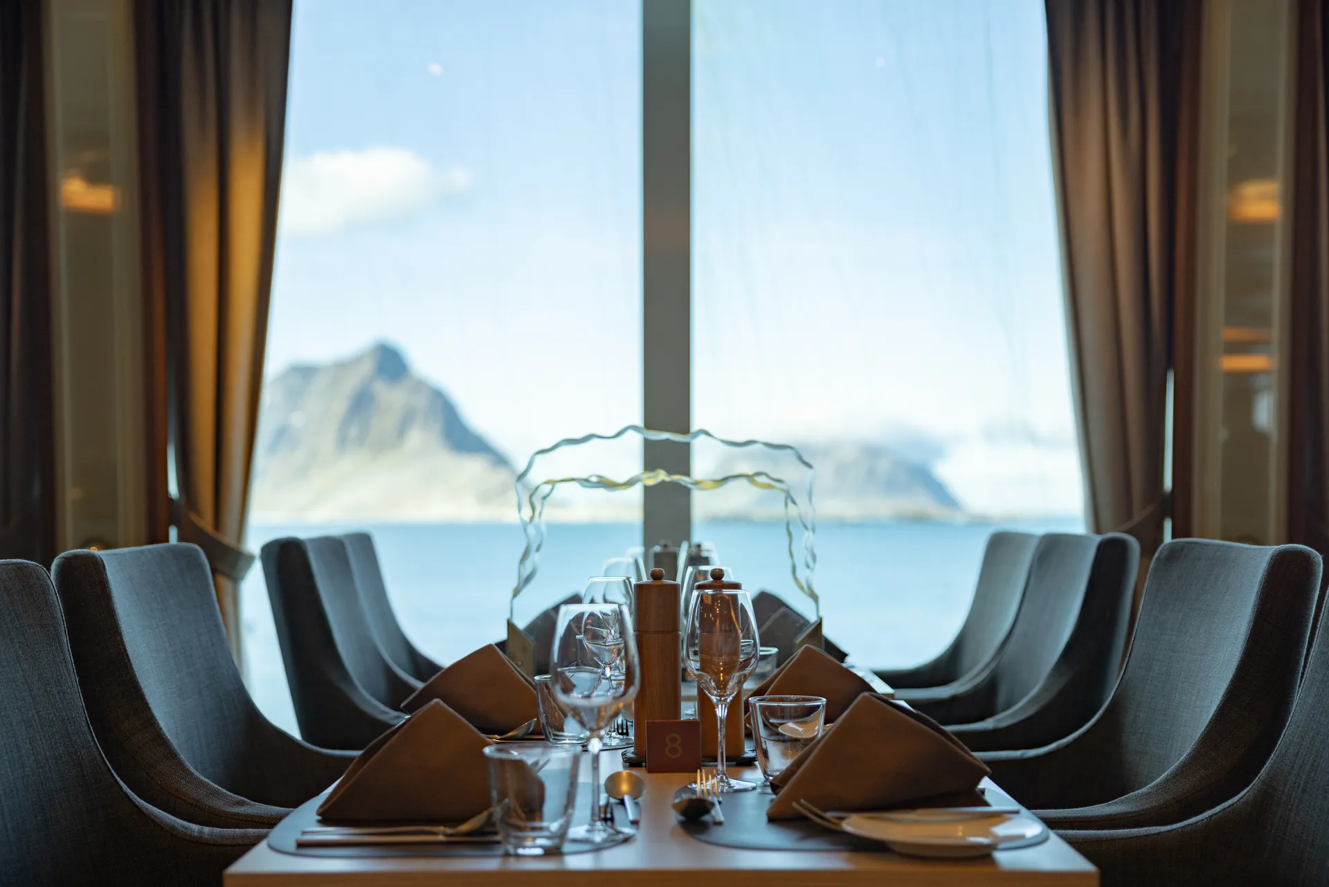 Lindstrøm 林德斯特羅姆 4