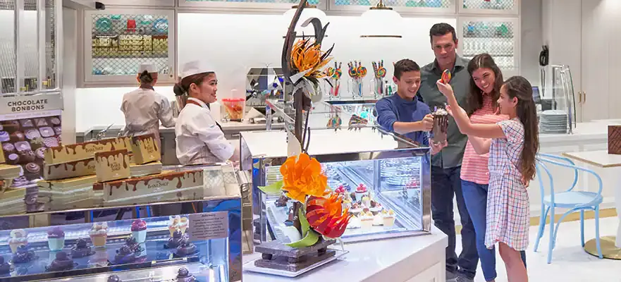 諾唯真暢悅號 10