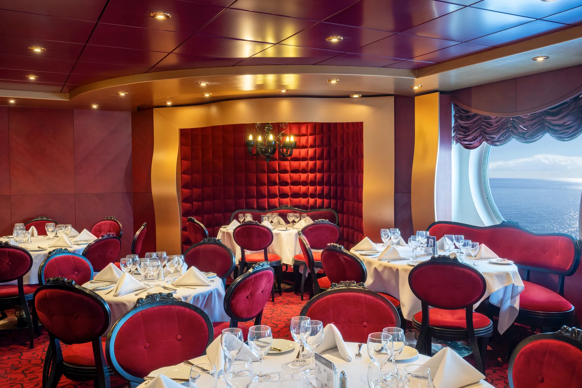 紅絨布餐廳 4