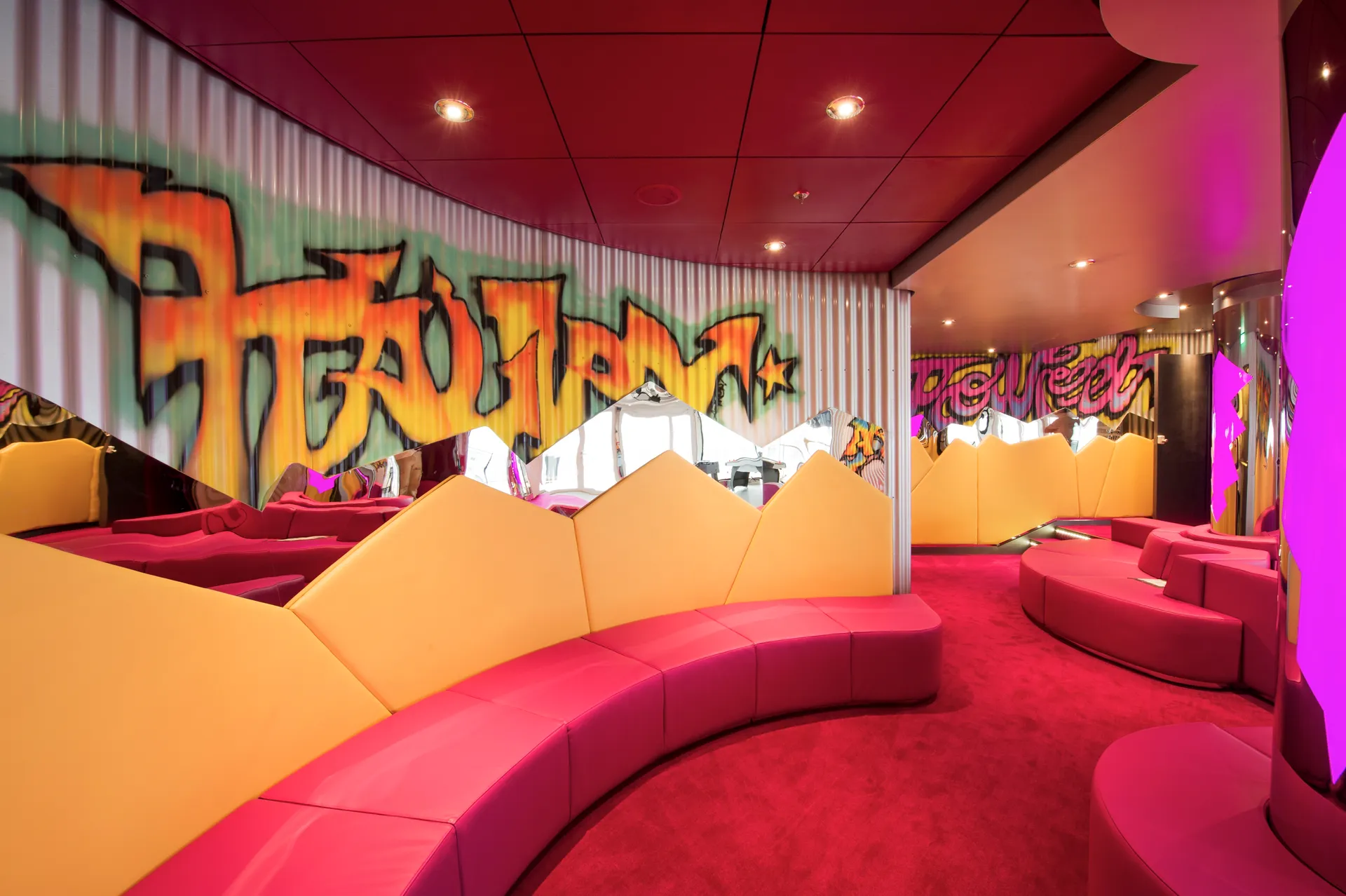 Graffiti 青少年舞廳 2