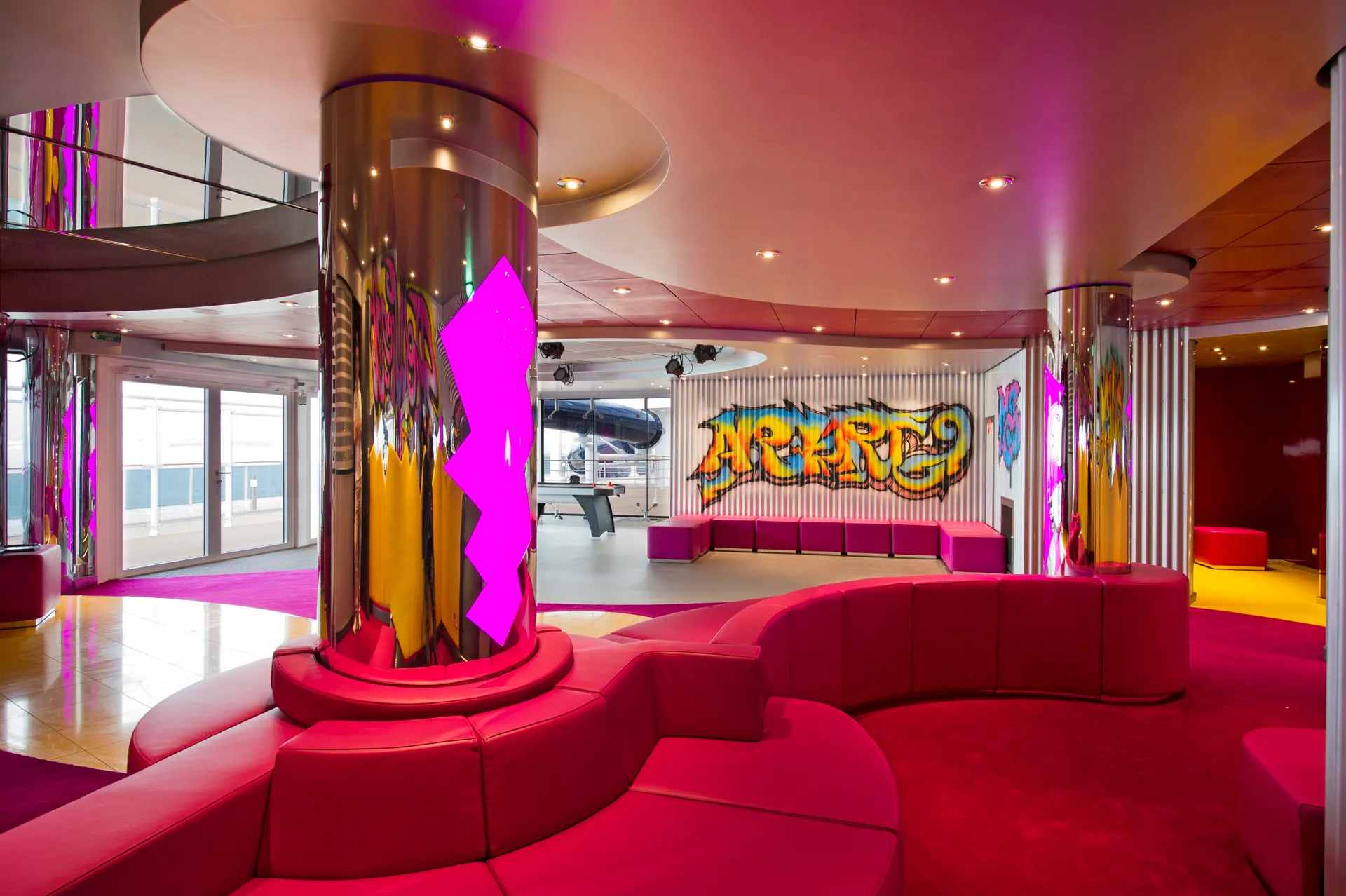 Graffiti 青少年舞廳 1