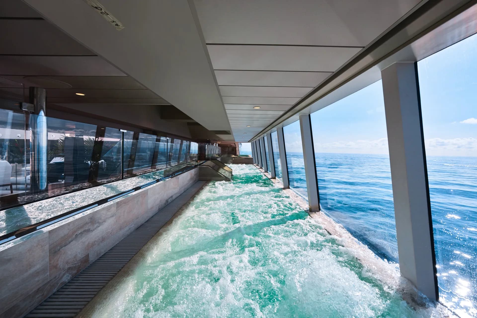 The Conservatory Pool & Bar 溫室泳池酒吧 9