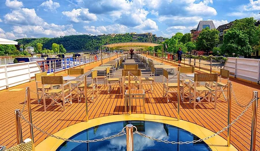 亞法隆風采號 8