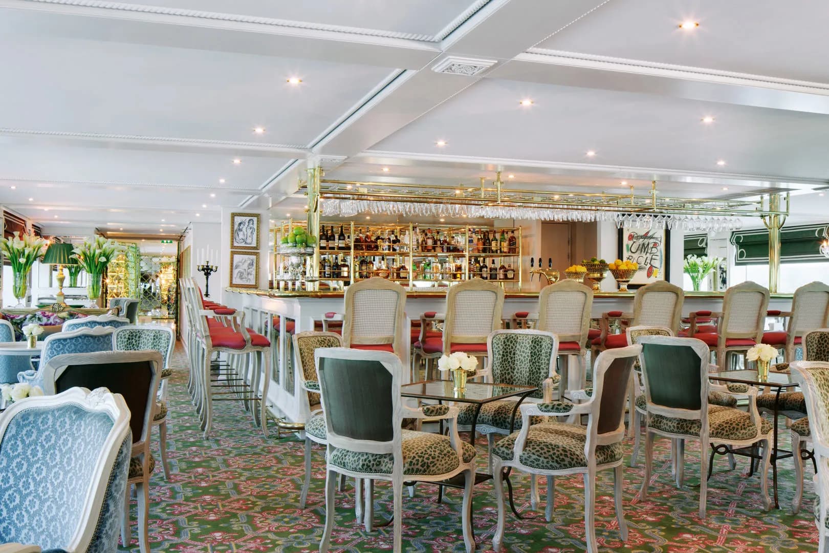 寰宇凱瑟琳號 1