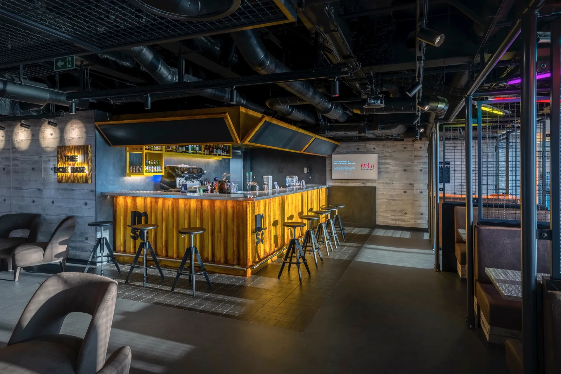 The Box Bar 盒子酒吧 5