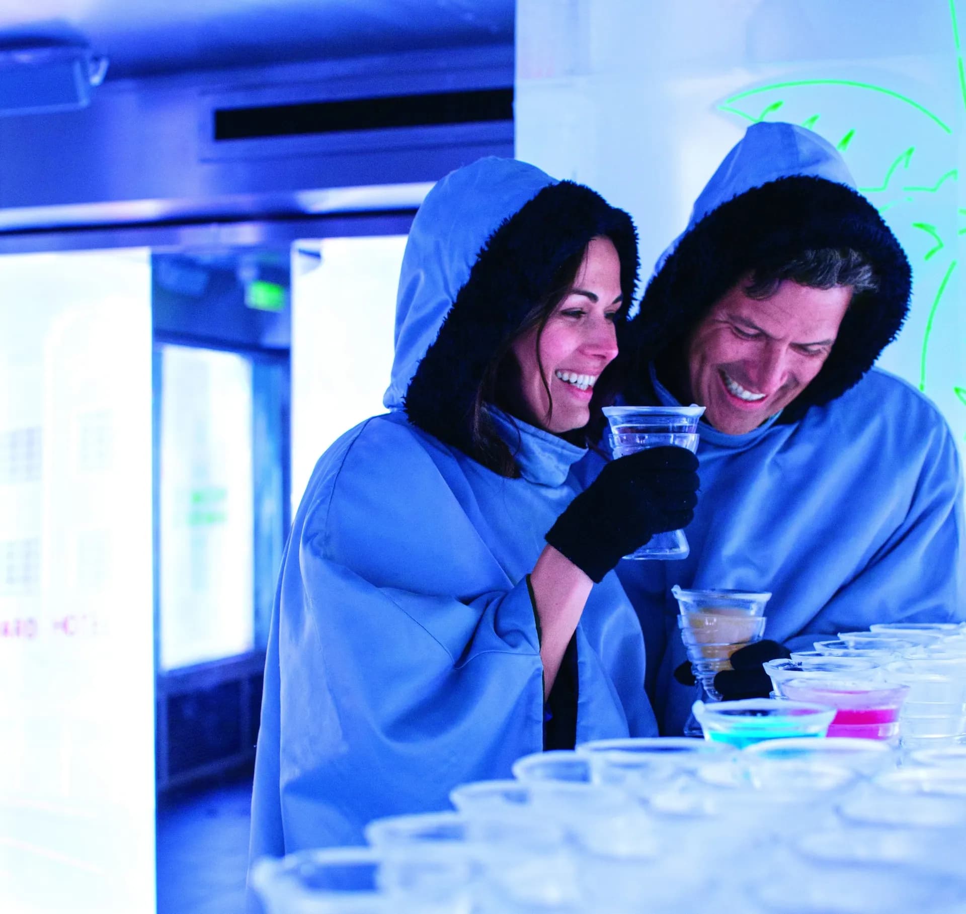 Skyy® 伏特加冰吧 2