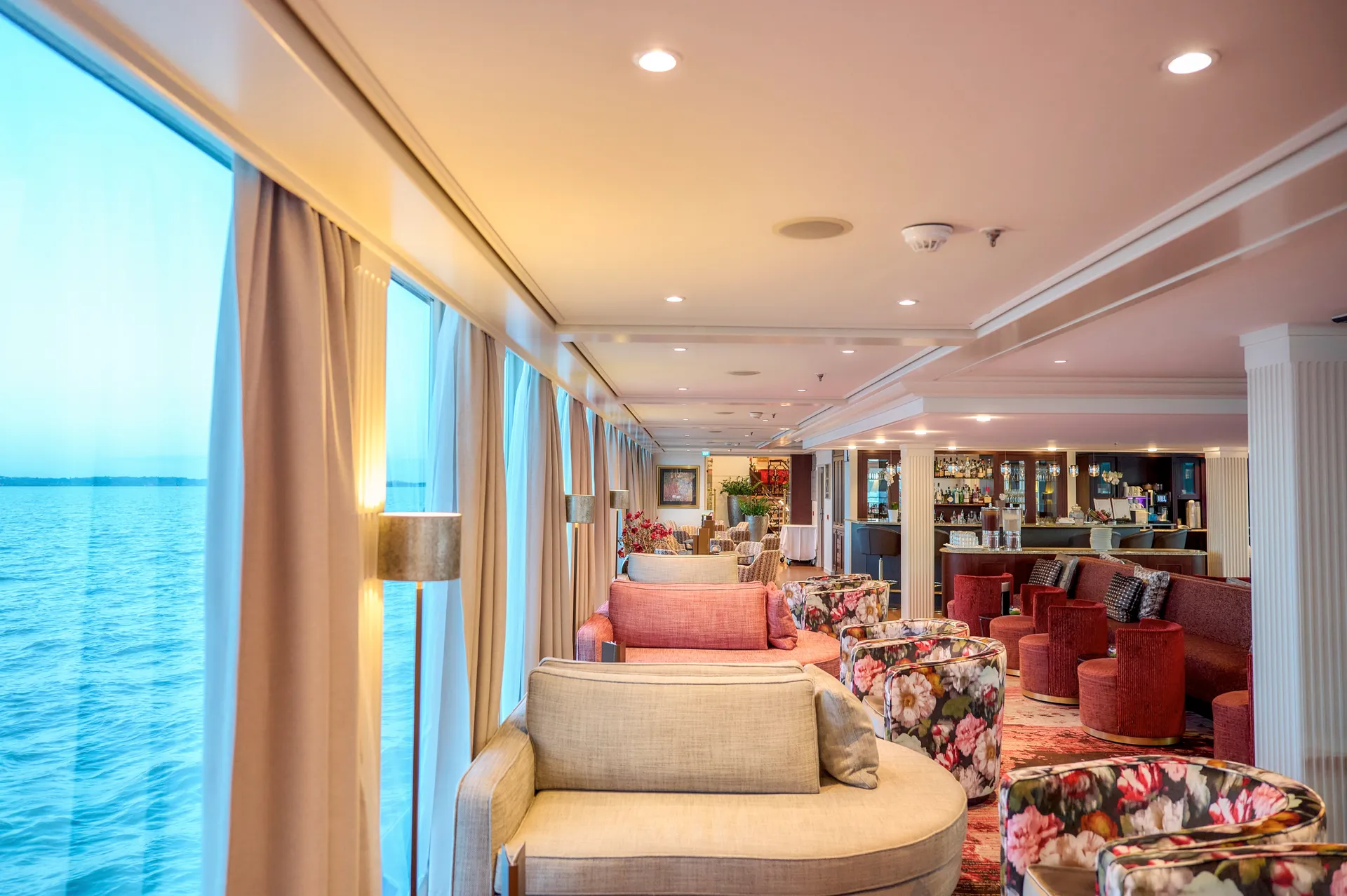 主酒廊與酒吧 4