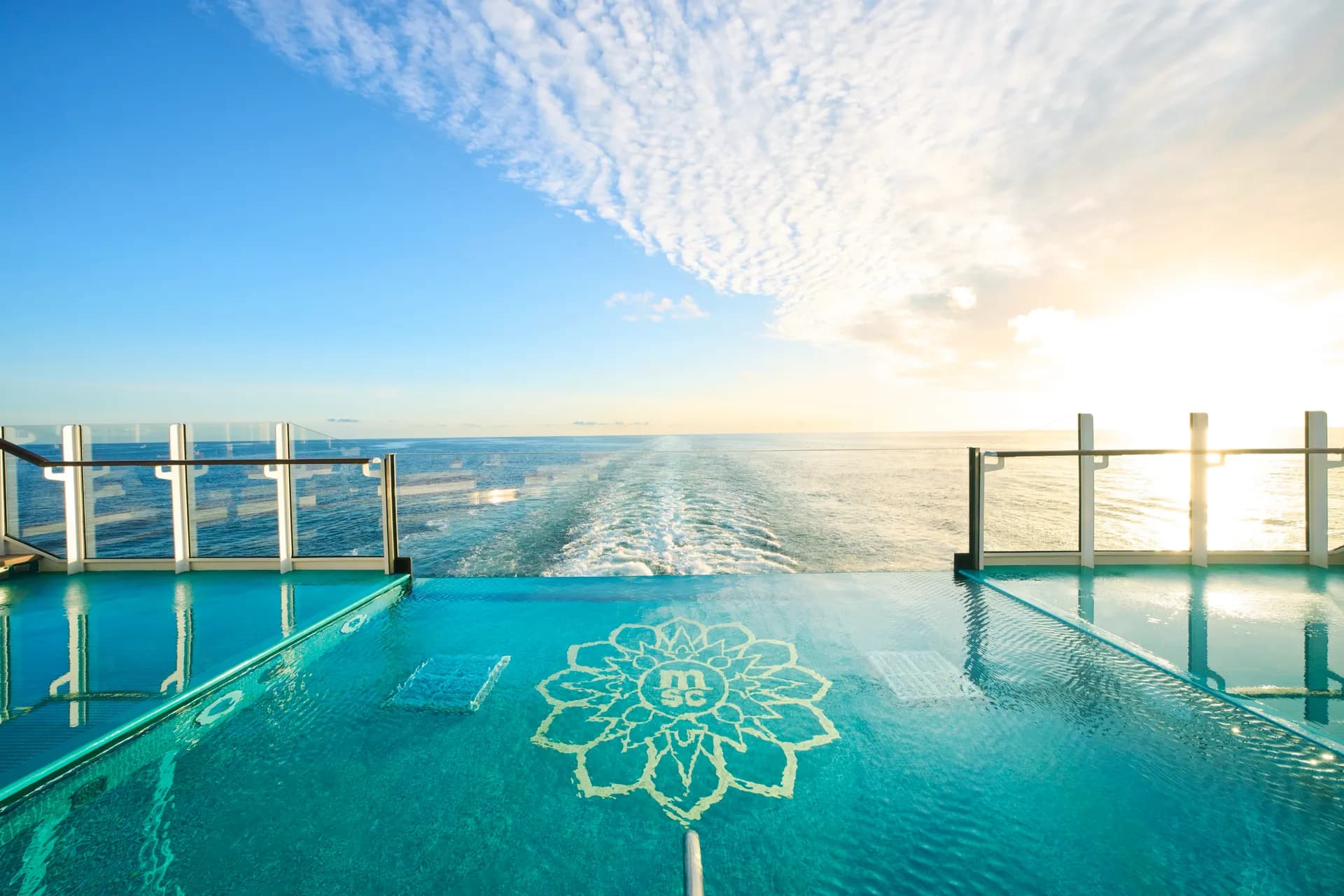 Astern Pool & Bar 船尾泳池酒吧 10